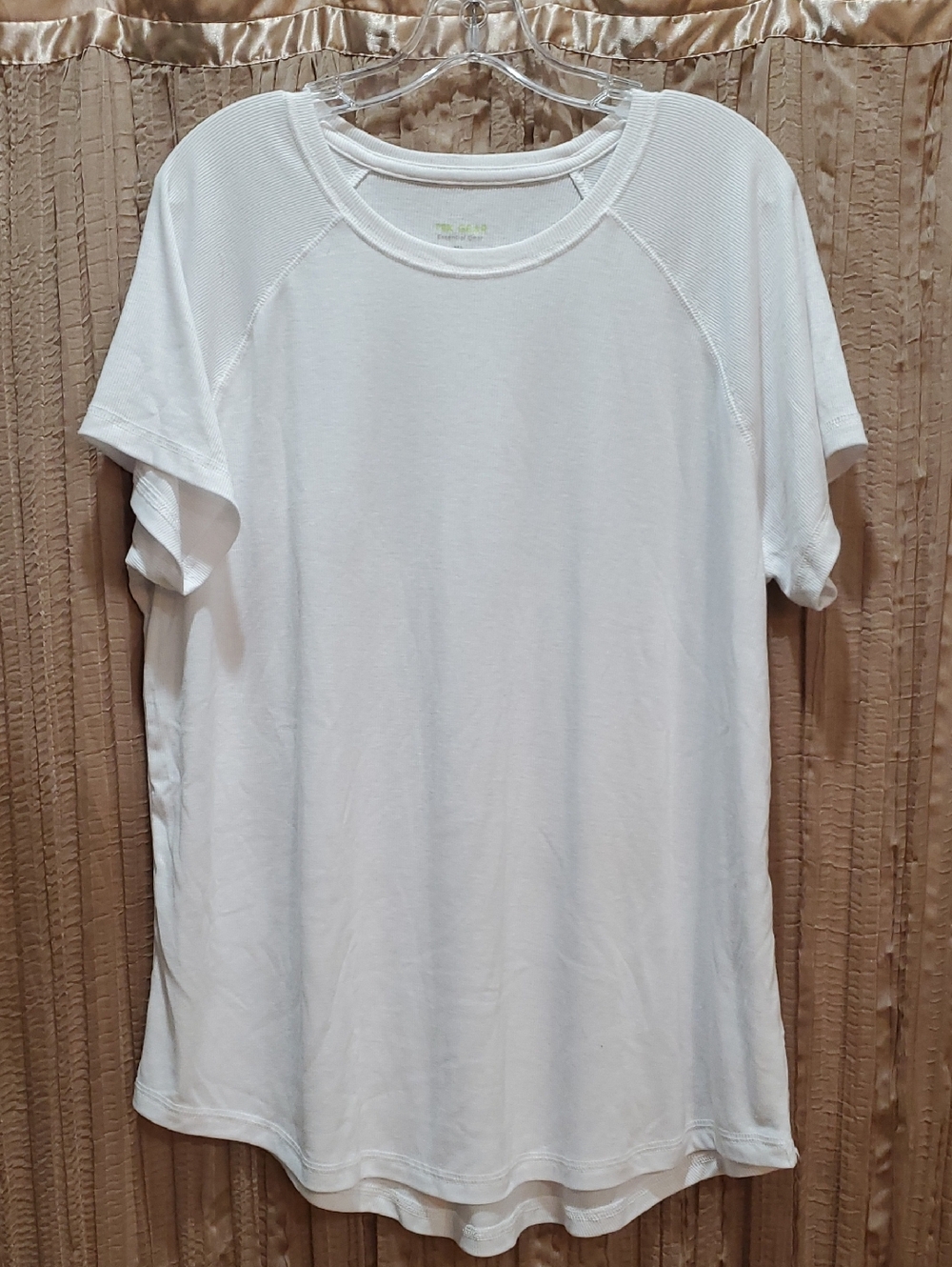 Tek Gear White Ribbed Short Sleeve Top Women's XL